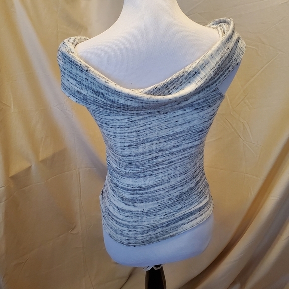 Express One Eleven Grey Draped Top SZ Medium - Picture 4 of 8